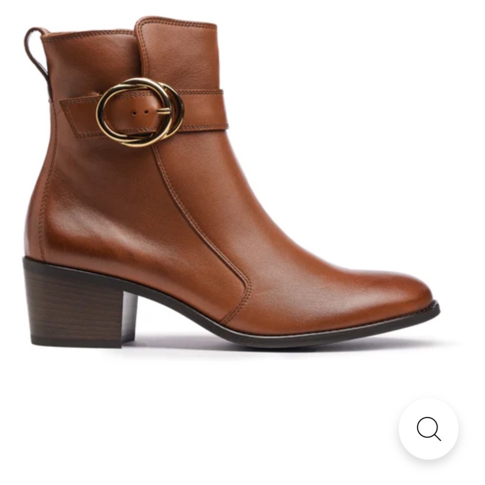 paul green
VANESSA BOOT
$559 size UK 6.5 US 9 NEW 
Color - cognac leather